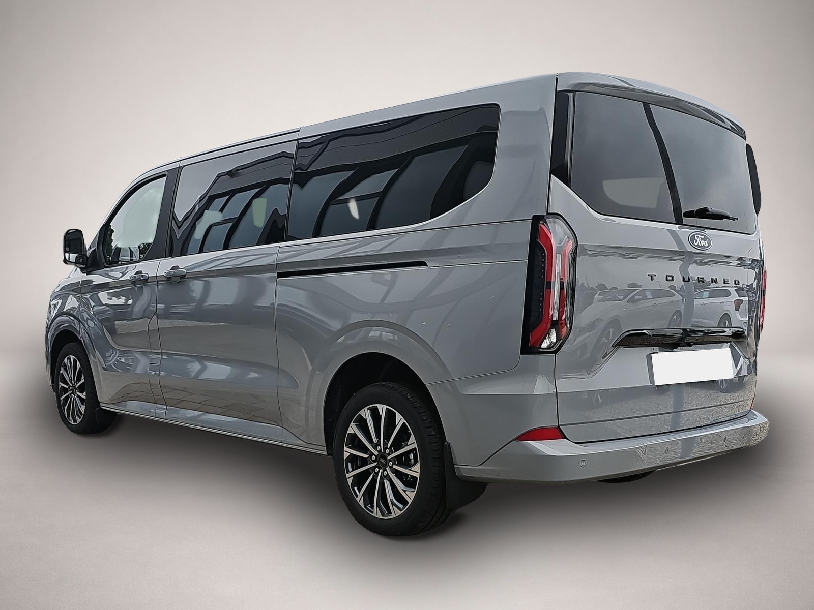 Ford Tourneo Custom (10/2025, Diesel)