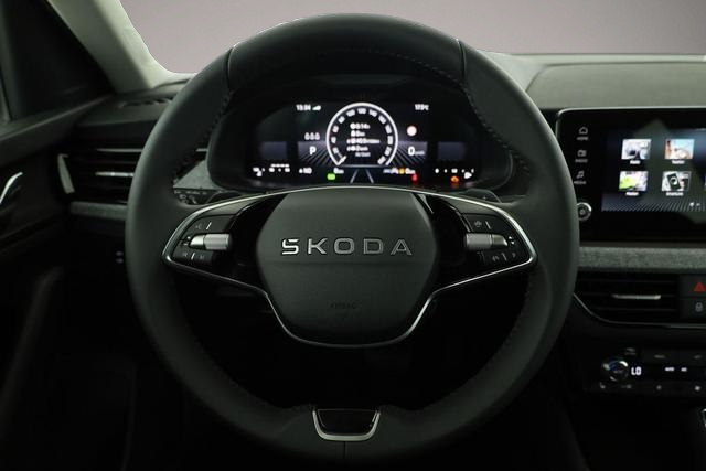Skoda Kamiq (04/2026, Benzin)