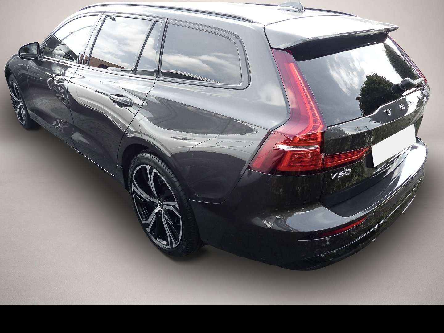 Volvo V60 (05/2023, )
