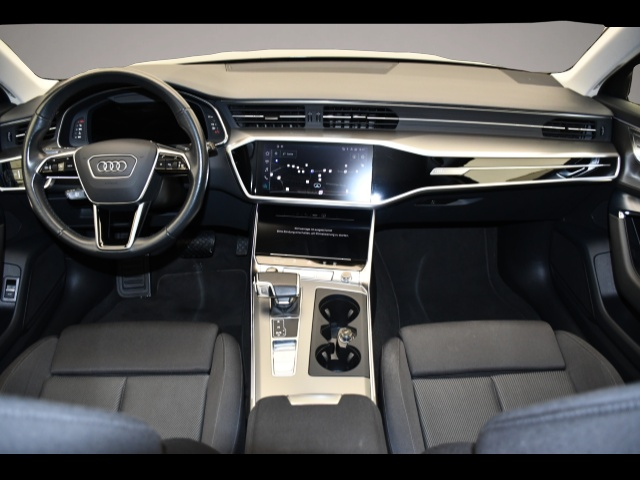 Audi A6 (07/2021, Benzin)