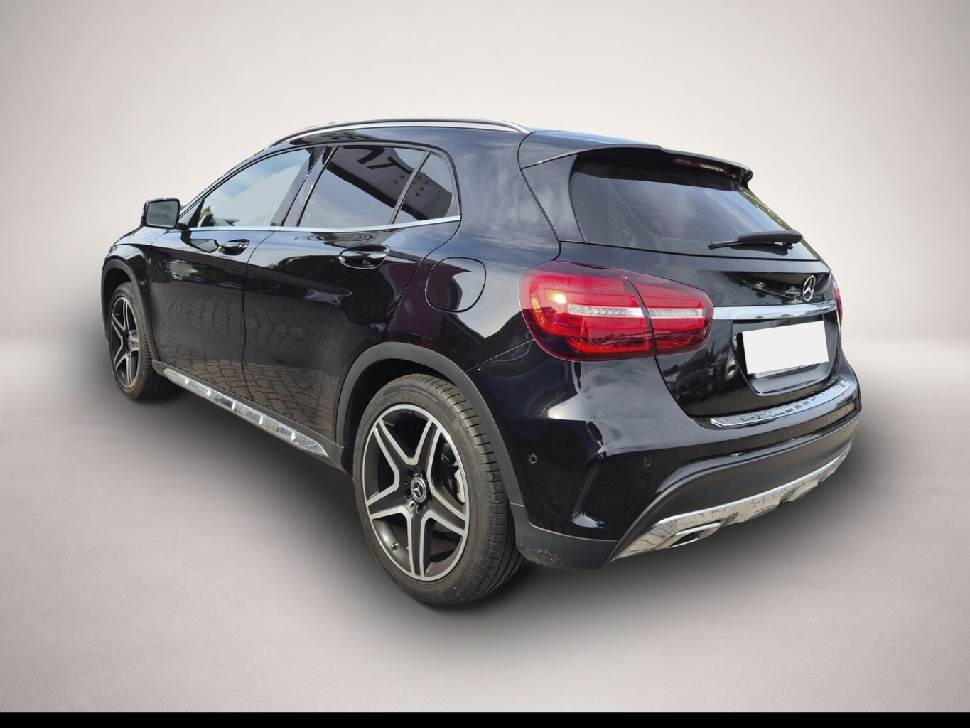 Mercedes-Benz GLA 180 (11/2019, )