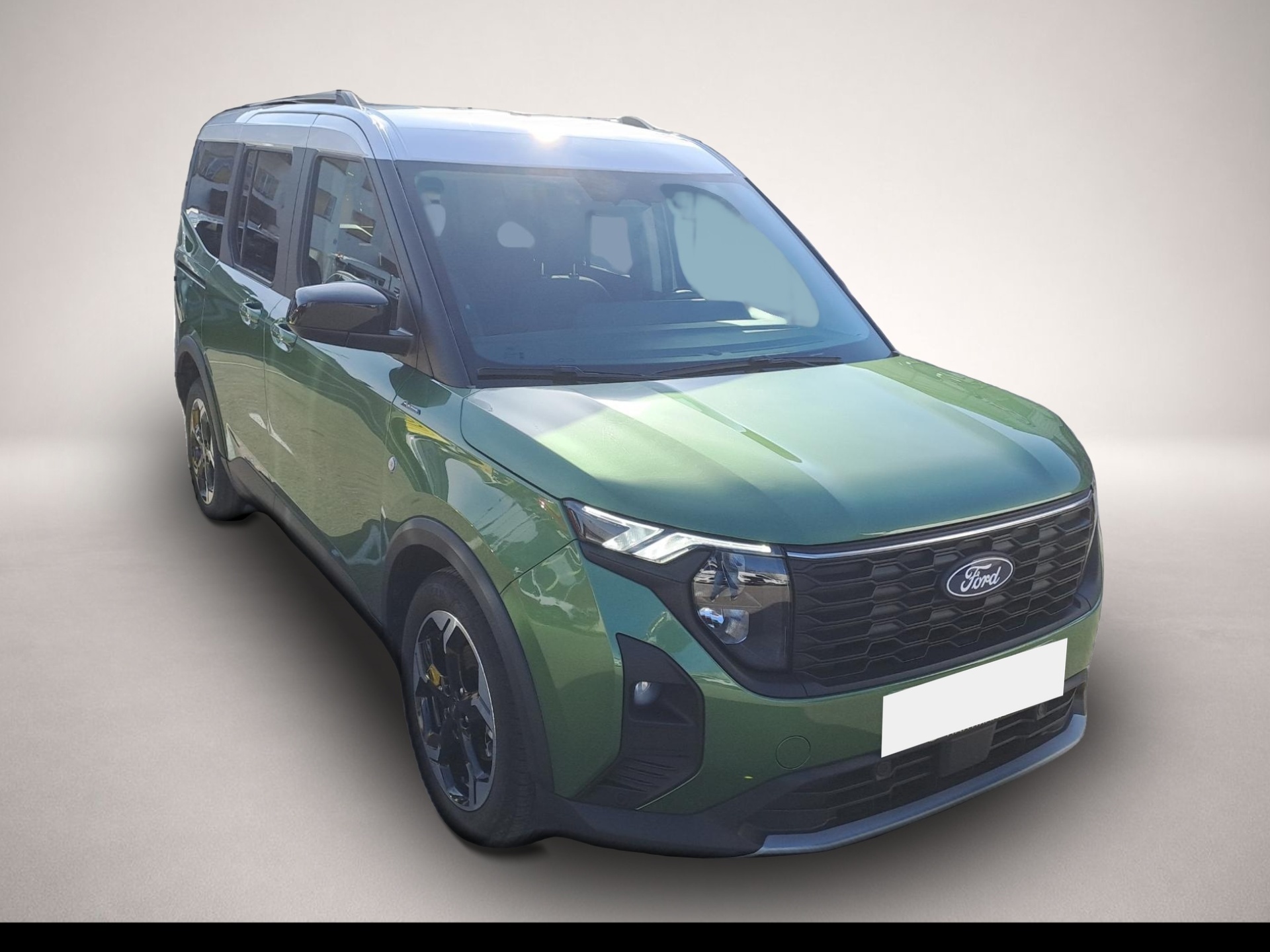 Ford Tourneo Courier (06/2025, Benzin)