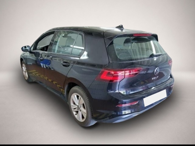 Volkswagen Golf (01/2022, Benzin)