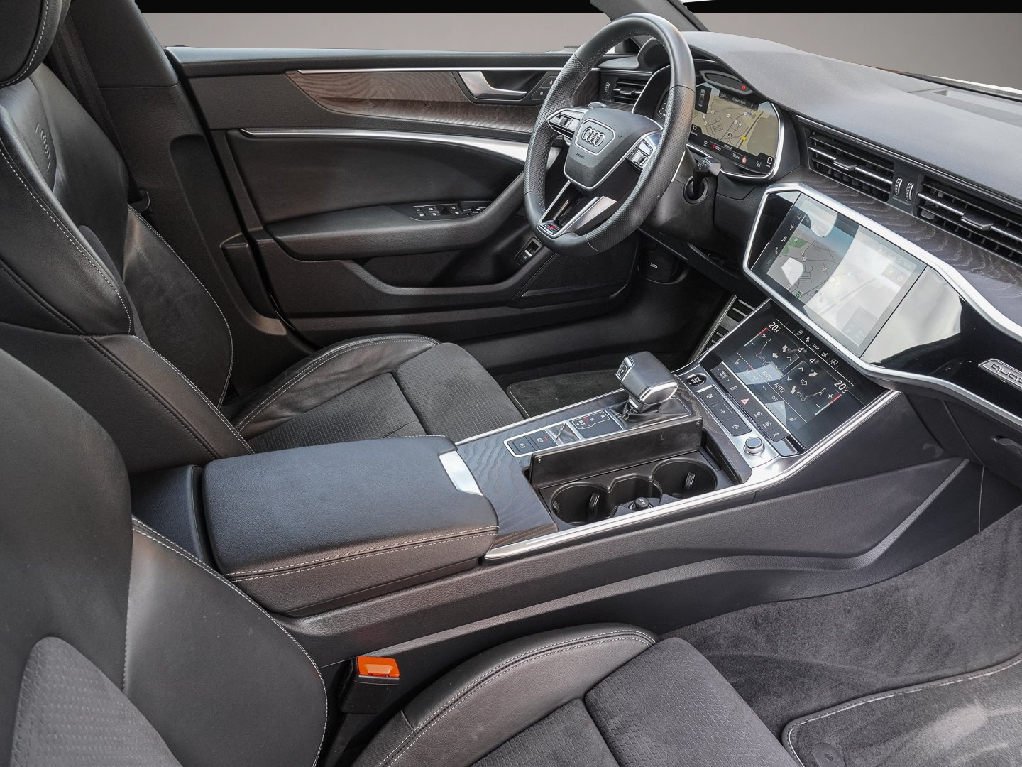 Audi quattro (02/2023, )
