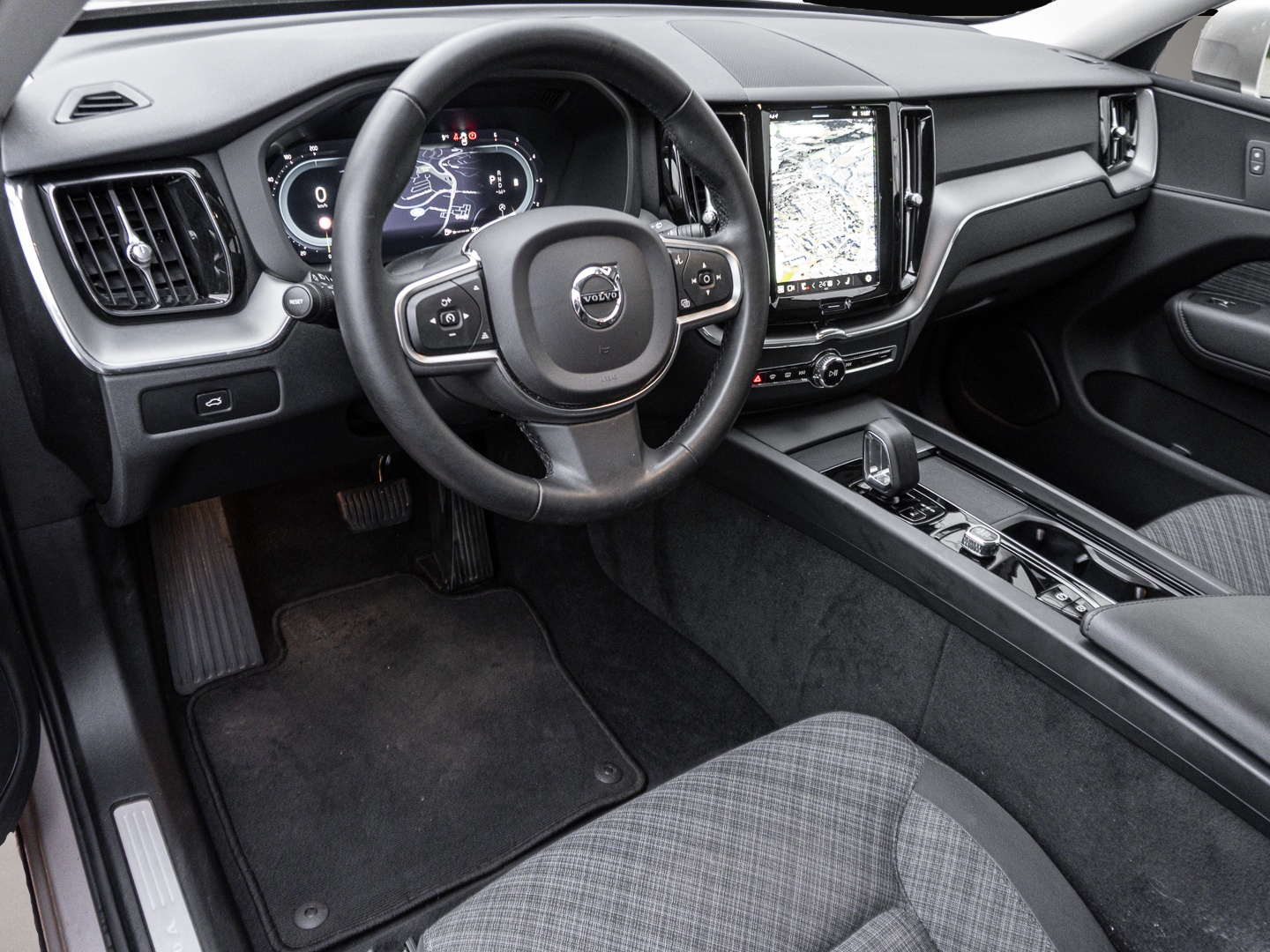 Volvo XC60 (11/2023, Diesel)