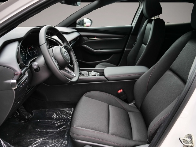 Mazda 3 (03/2026, Benzin)