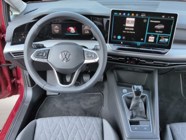 Volkswagen Golf (09/2025, Benzin)