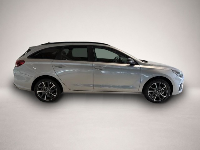 Hyundai i30 (11/2025, Benzin)