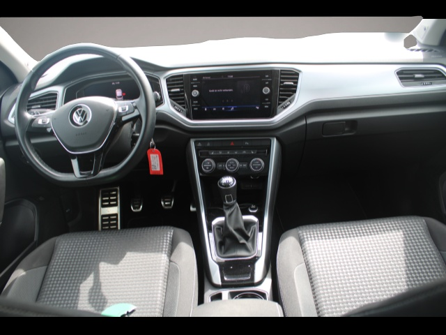 Volkswagen T-Roc (03/2021, )