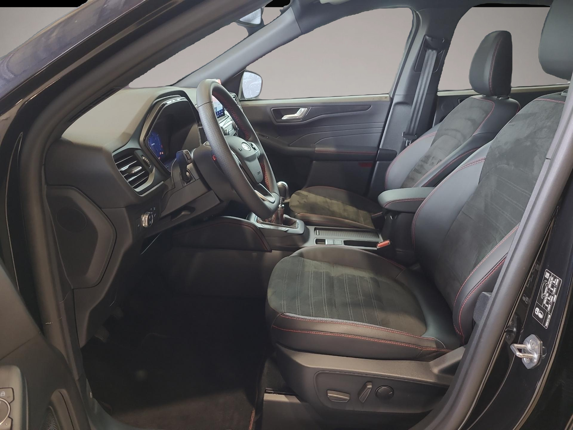 Ford Kuga (06/2023, Benzin)