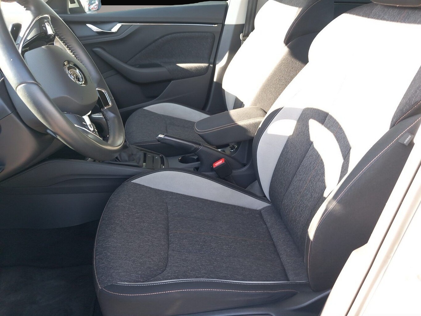 Skoda Scala (08/2022, Benzin)