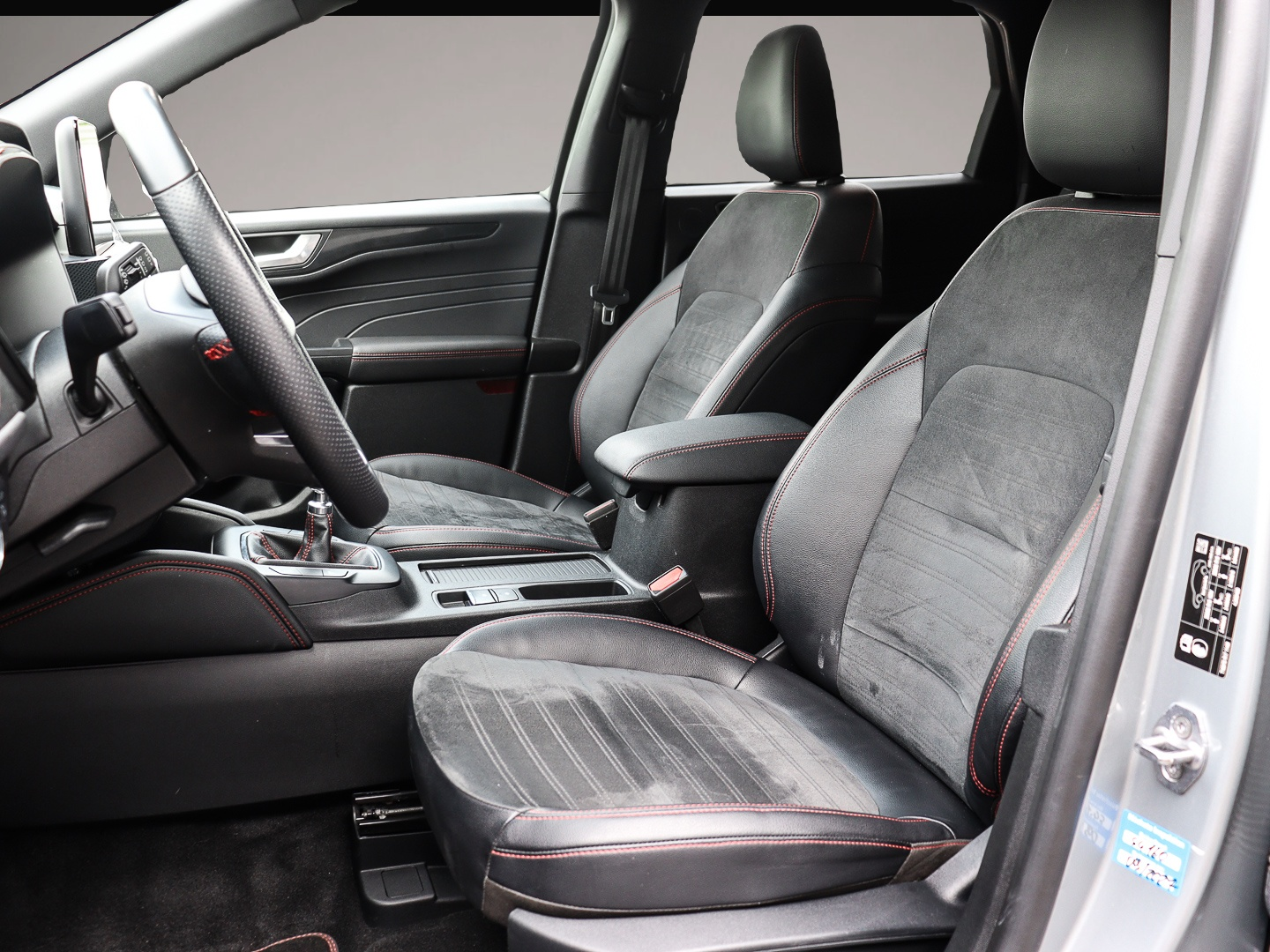 Ford Kuga (10/2022, Benzin)