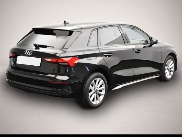 Audi A3 (11/2022, Benzin)