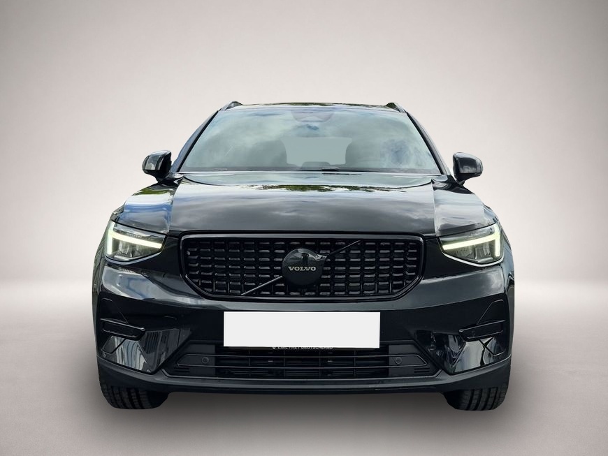 Volvo XC40 (05/2025, Benzin)