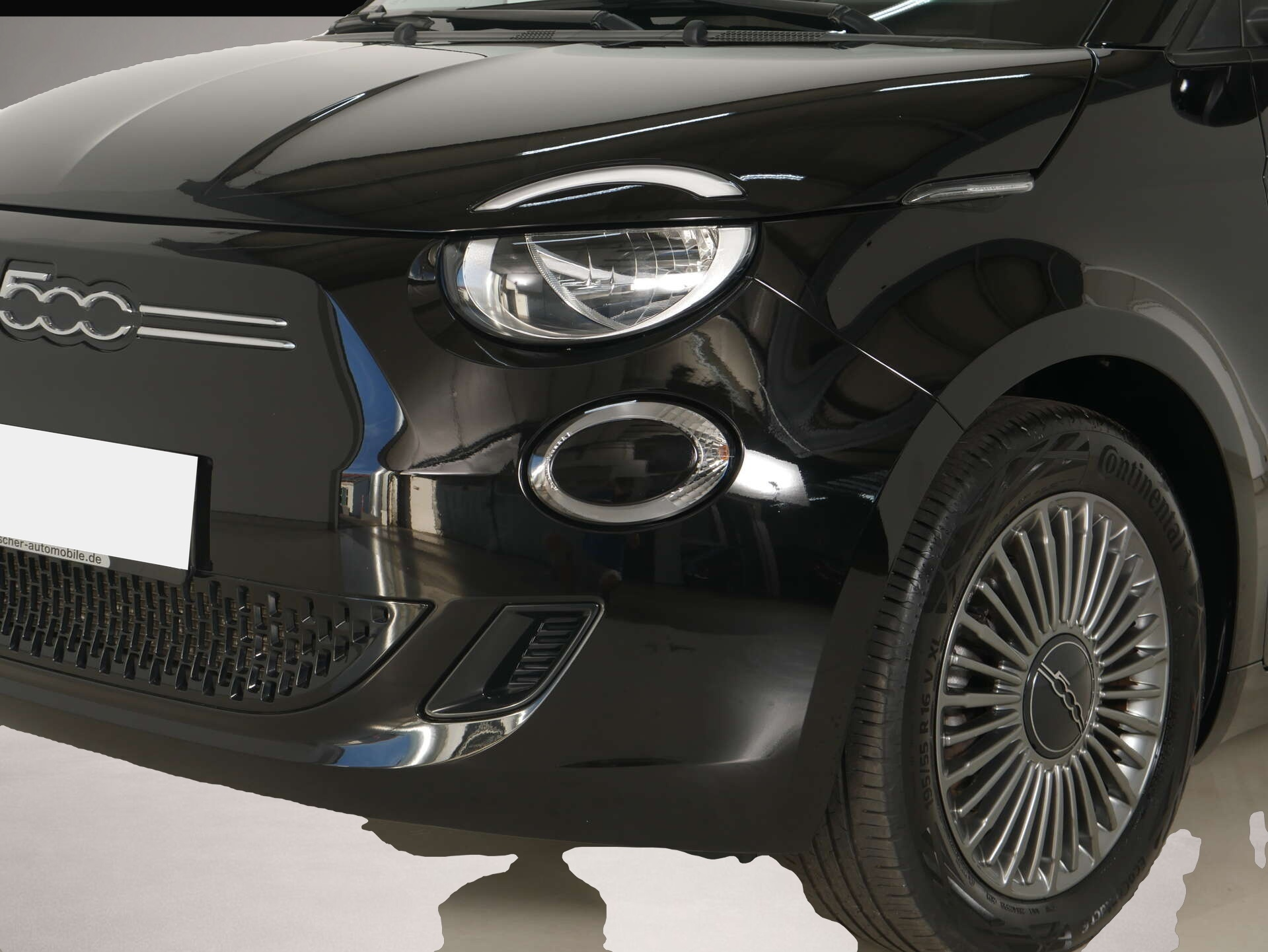 Fiat 500e (04/2022, ELECTRIC)