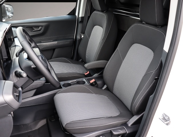 Ford Transit Courier (08/2025, ELECTRIC)