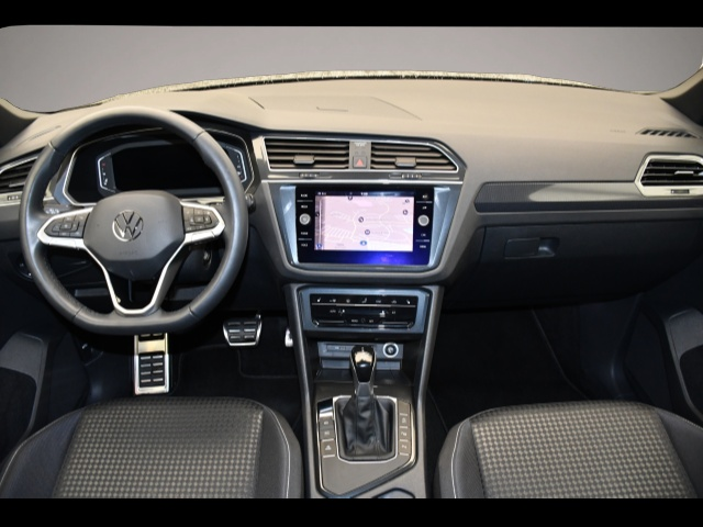 Volkswagen Tiguan (10/2021, )
